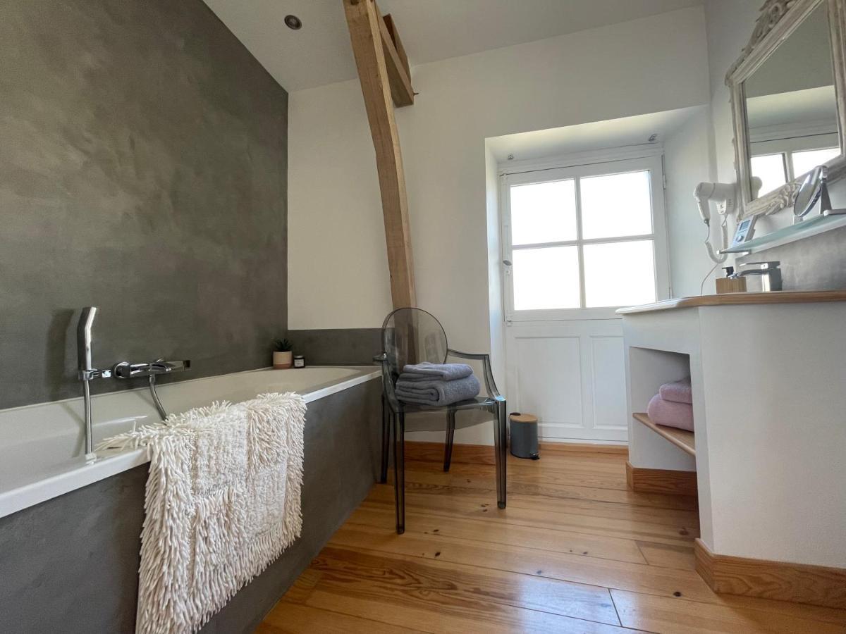 Cote Jardin Bed & Breakfast Sainte-Suzanne  Bagian luar foto