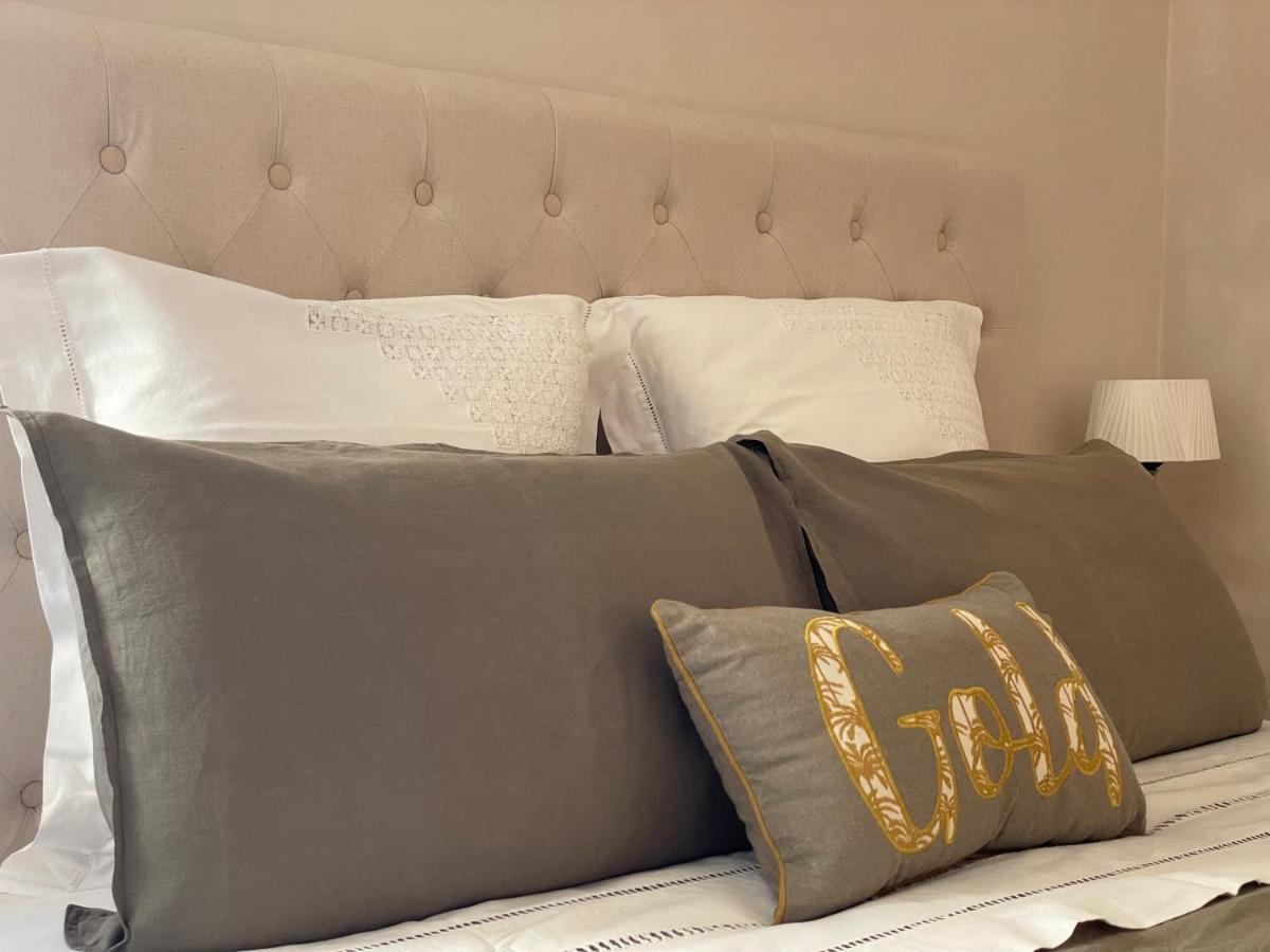 Cote Jardin Bed & Breakfast Sainte-Suzanne  Bagian luar foto