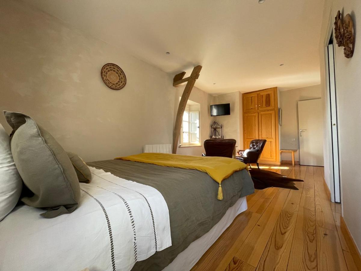 Cote Jardin Bed & Breakfast Sainte-Suzanne  Bagian luar foto