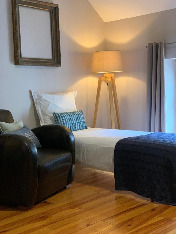 Cote Jardin Bed & Breakfast Sainte-Suzanne  Bagian luar foto